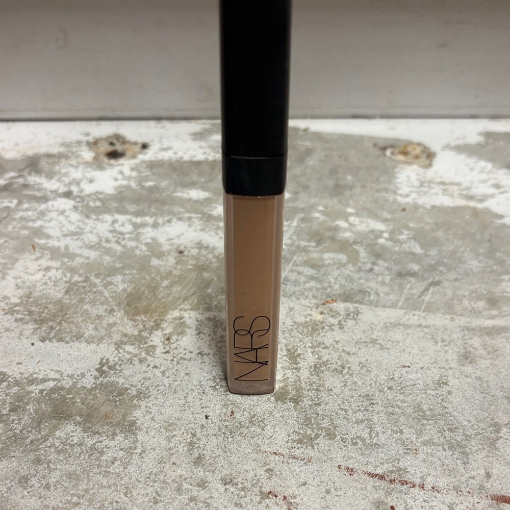 NARS Creamy Concealer - Brown